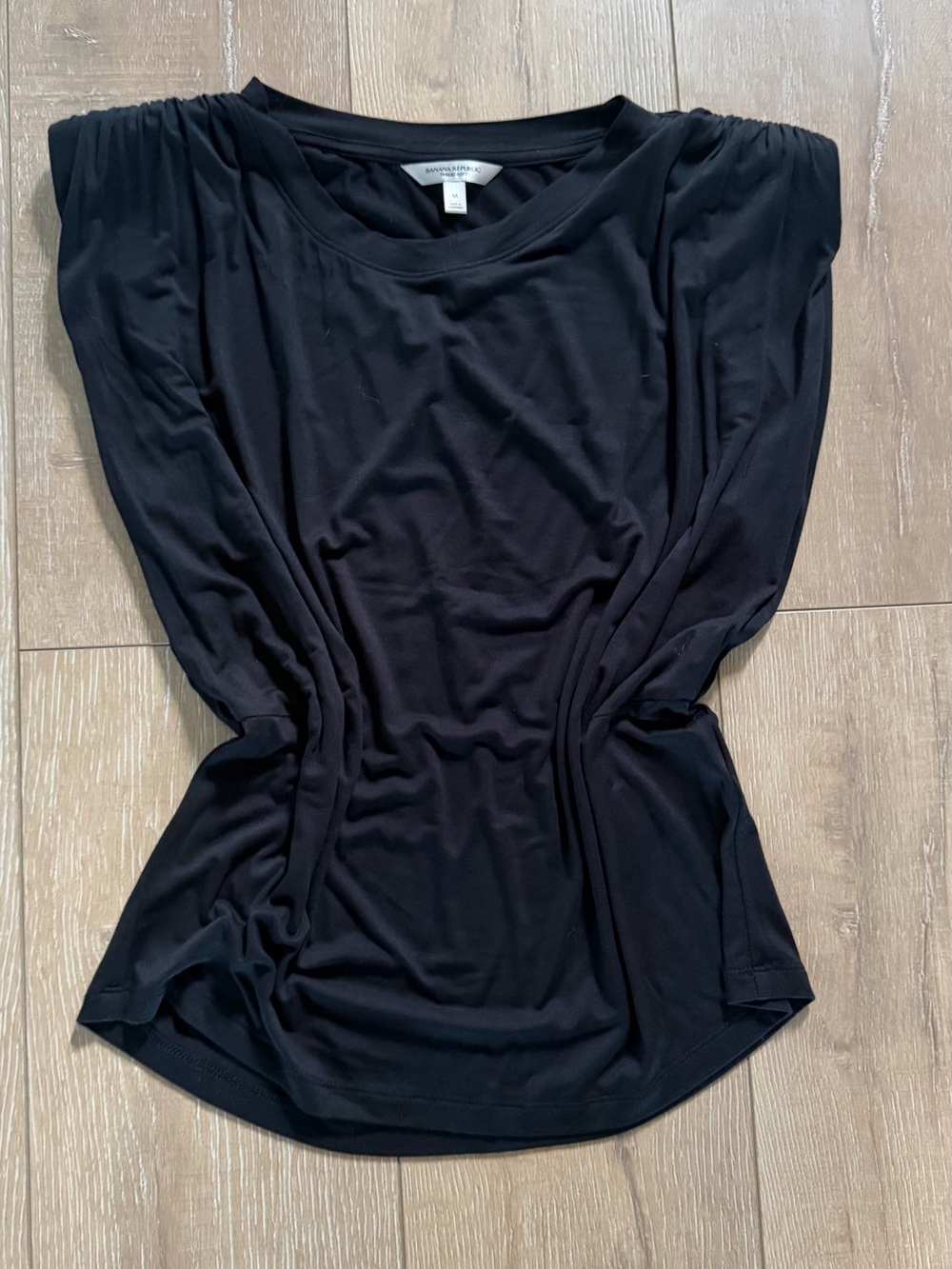 Banana Republic ruched shoulder top